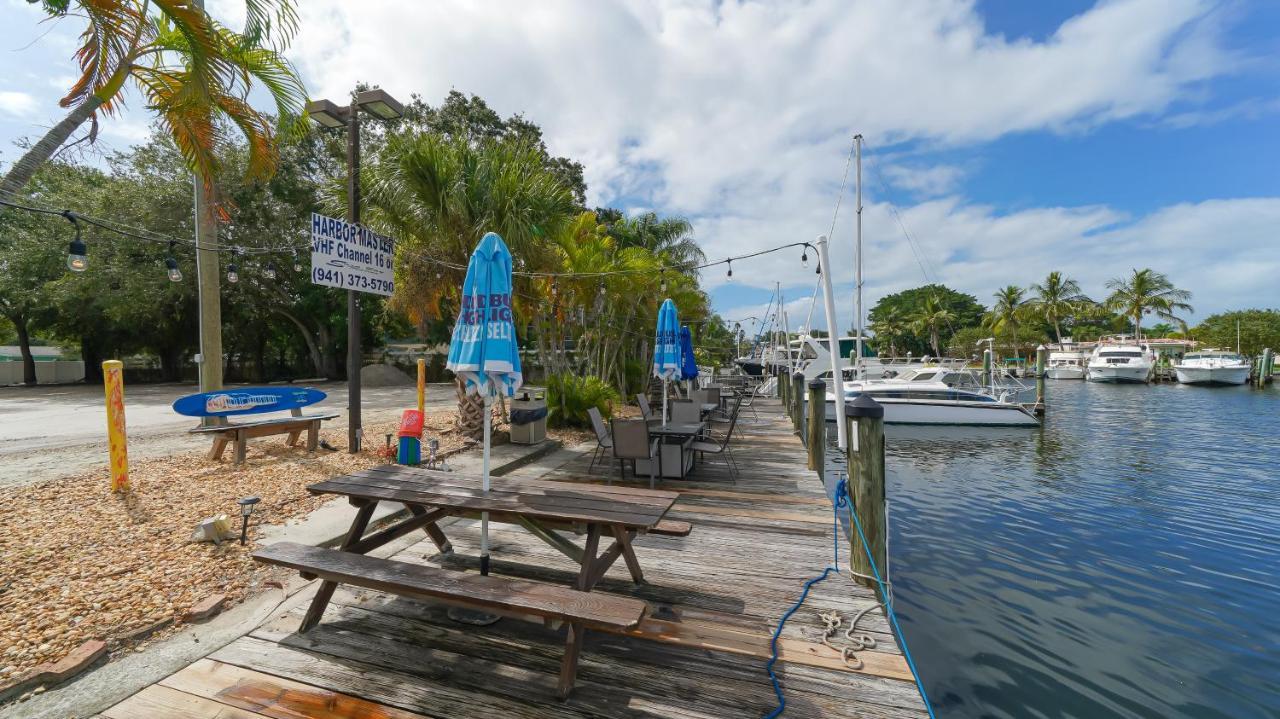 Waterfront Room, Heated Pool, Tiki Bar & Grill 萨拉索塔 外观 照片