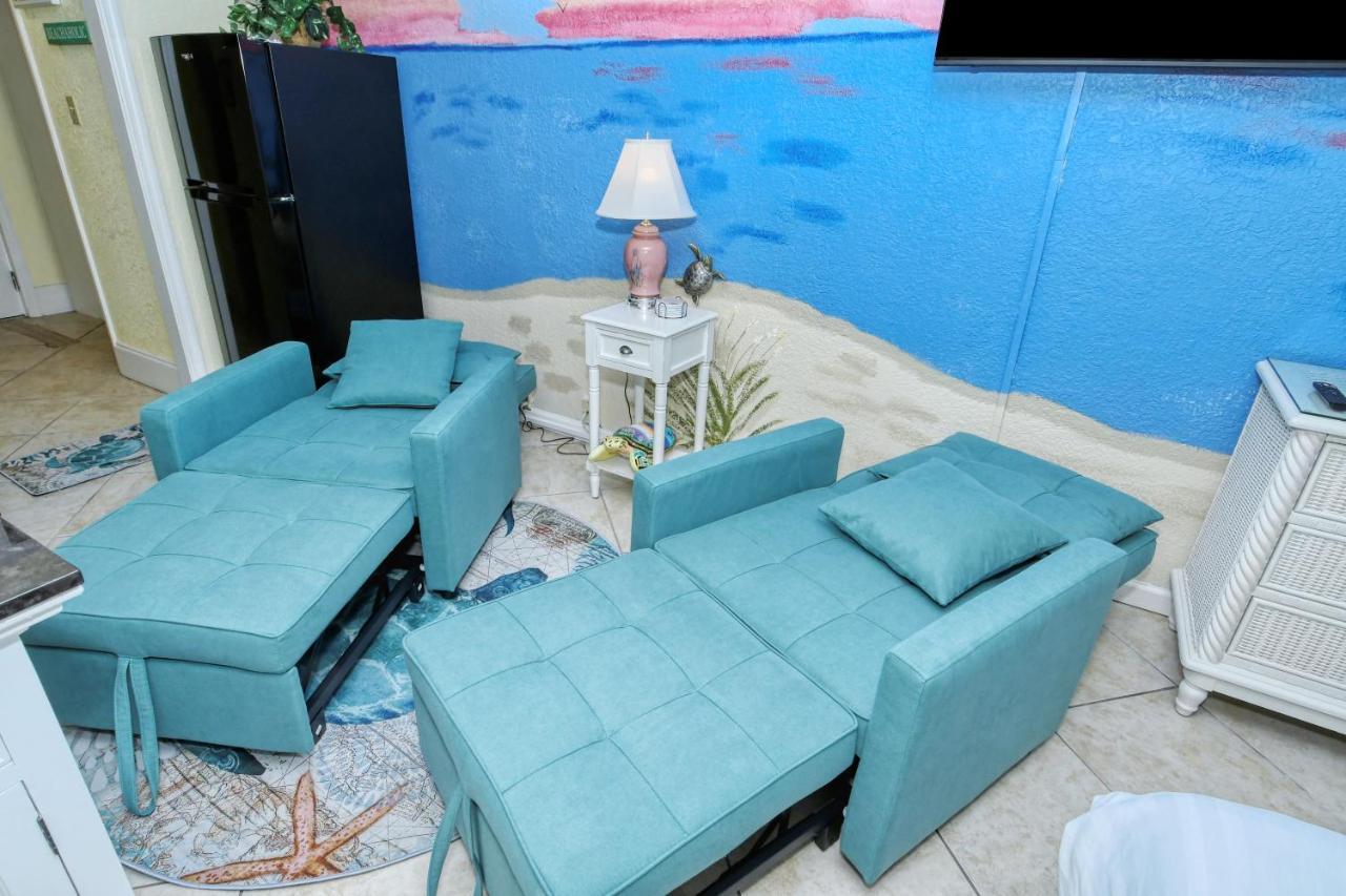 Waterfront Room, Heated Pool, Tiki Bar & Grill 萨拉索塔 外观 照片
